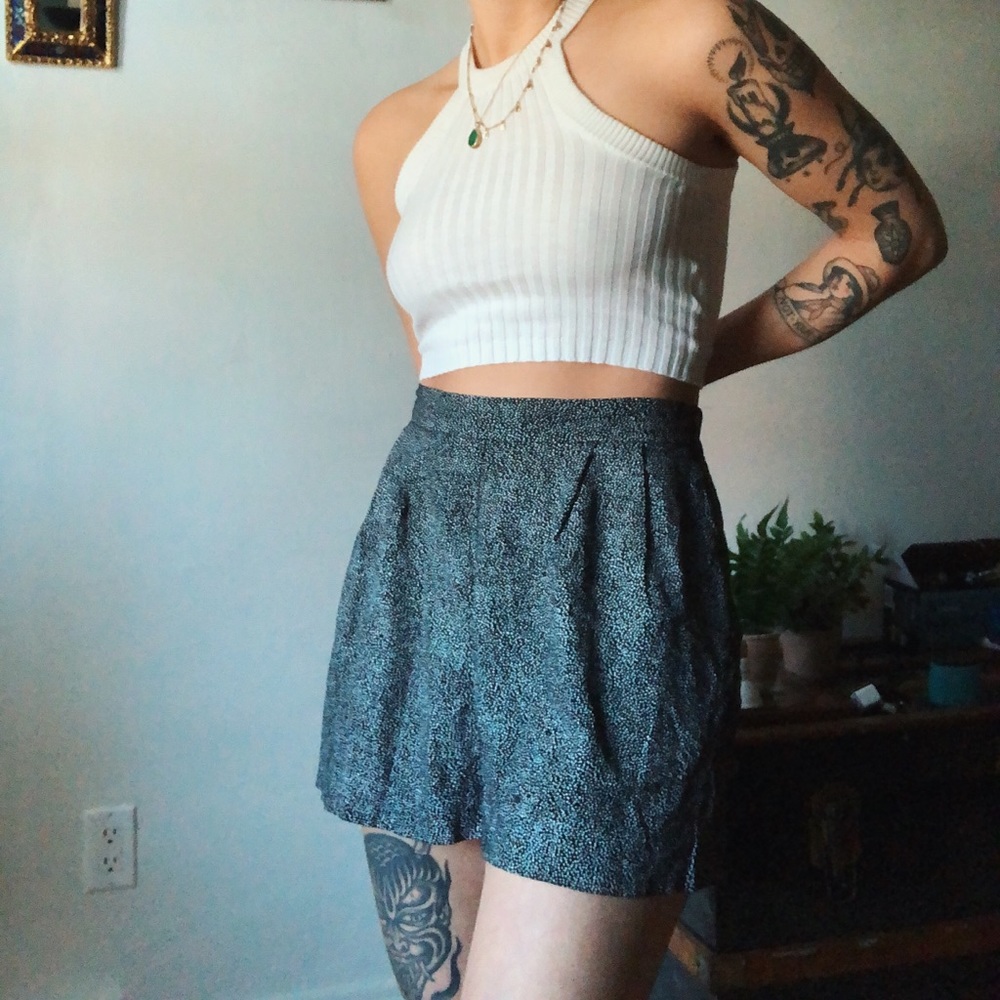 [SOLD] Dotted shorts